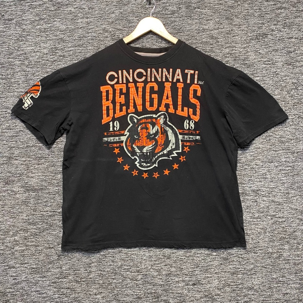 NFL Team Apparel Cincinnati Bengals Mens 2XL Black Graphic Distressed Tee